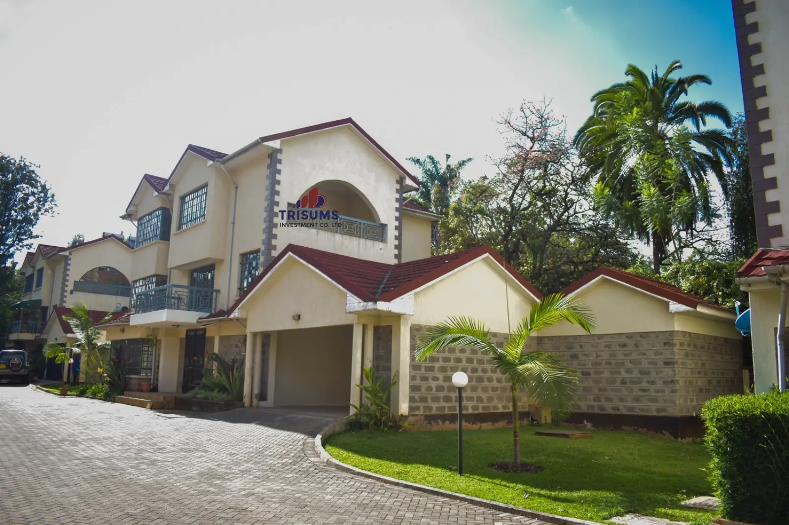 5-Bedroom Townhouse For Sale in Lavington